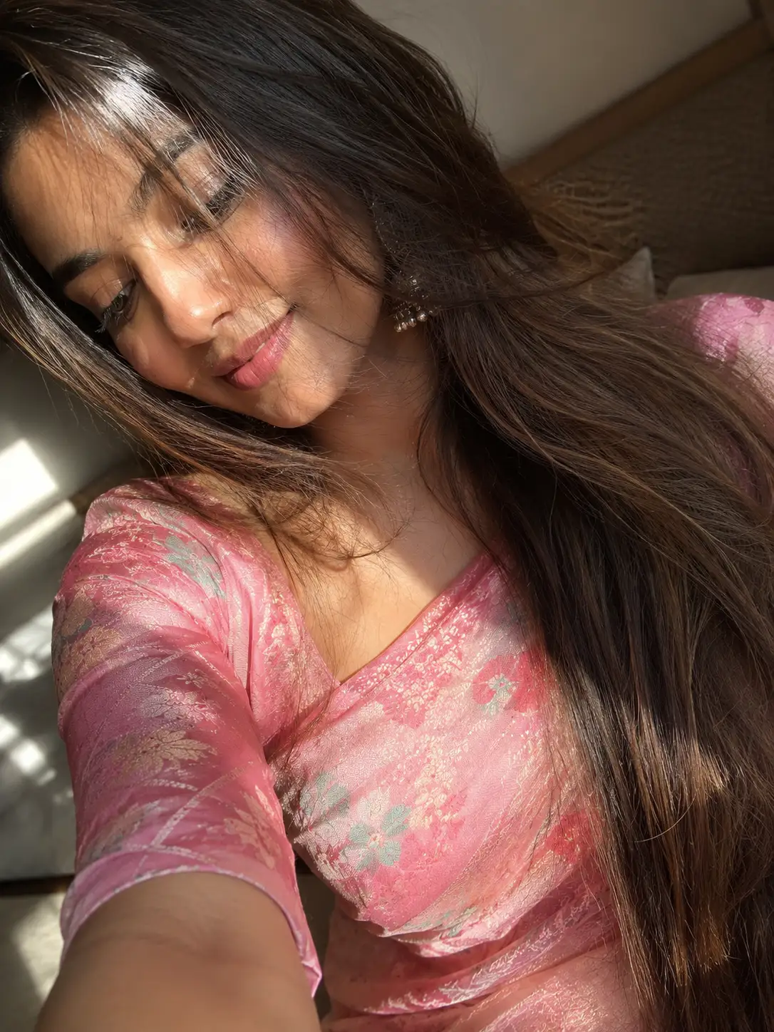 Sunlit Pink Jamdani Saree Bedroom Portrait — ChatGPT prompt | pineprompts.com