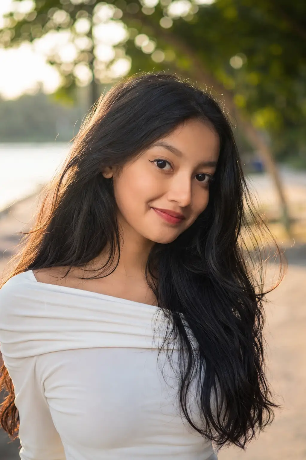 Ultra-Realistic Outdoor Close-Up Portrait in Soft Morning Light — ChatGPT prompt | pineprompts.com